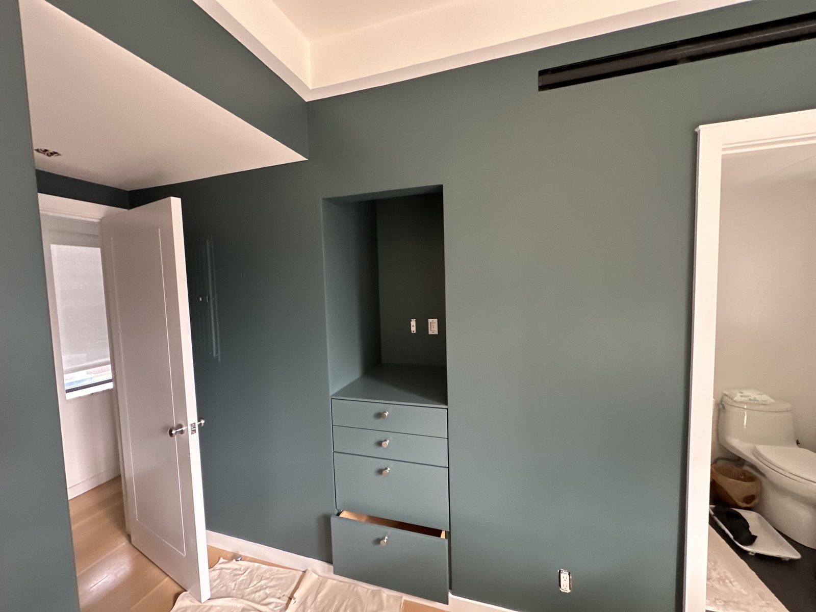Painted residential rooms and millwork — photo 14 of 26